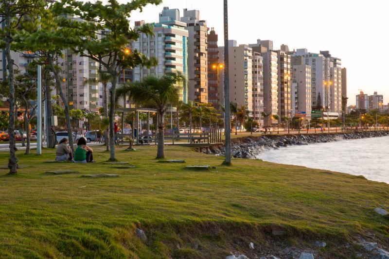 Comodidade No Coracao De Floripa Apartment *